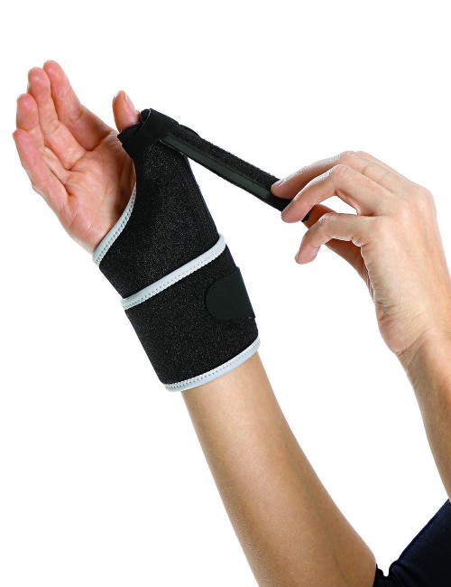 Polsiera immobilizzante corta con pollice - PK05